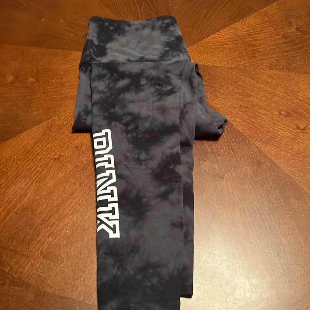 Pink tie-dye leggings